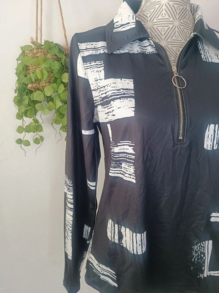 🌸 Blouse noire taille S - photo numéro 2