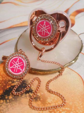 Tétine Yamaha rose gold