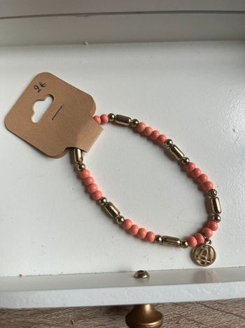 Bracelet rose neuf