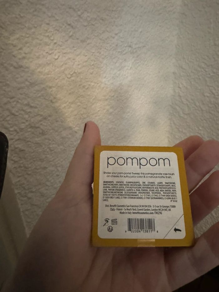 Benefit blush pompom - photo numéro 2
