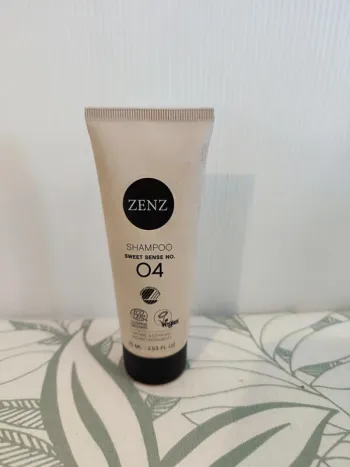Zenz shampooing sweet sense n4 75ml valeur 12€  à utiliser 12 mois après ouverture