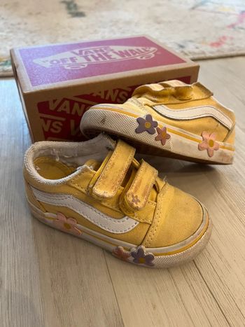 Vans jaune à fleurs bébé fille