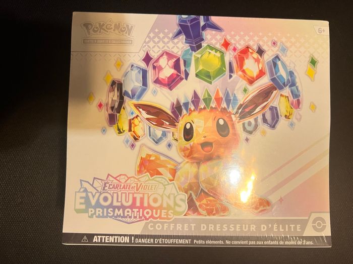 ETB Pokemon 8.5 – Évolutions Prismatiques