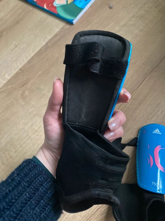Protège tibia foot adidas taille S - photo numéro 2