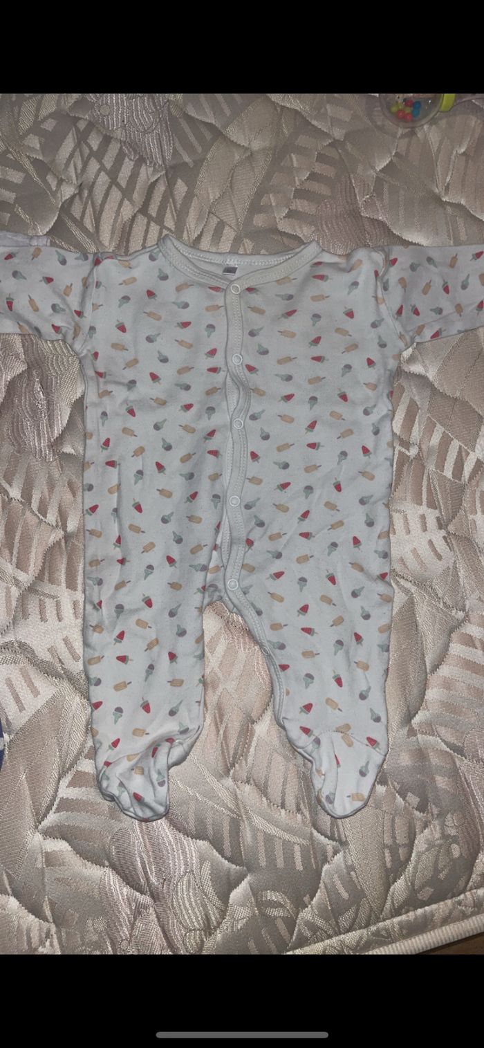 Lot pyjama 3 mois - photo numéro 7