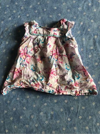Vend robe taille 23 mois