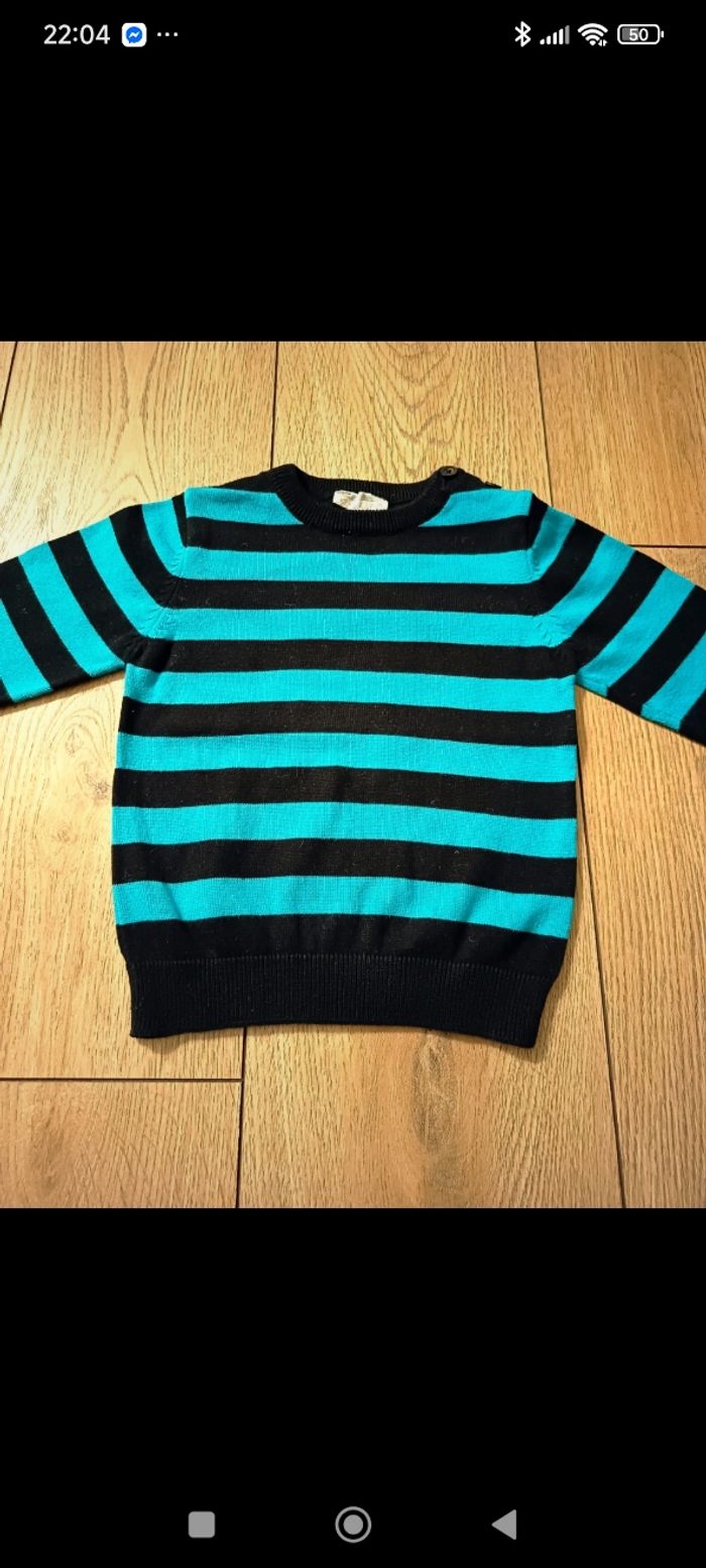 Lot pulls et gilet 12 mois - photo numéro 2