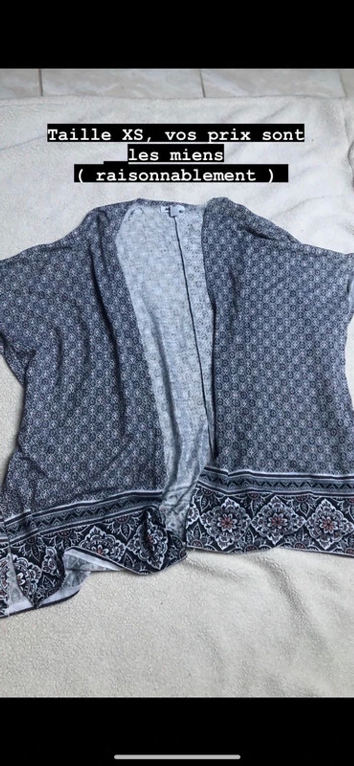 Gillet, cape taille XS en très bon état.