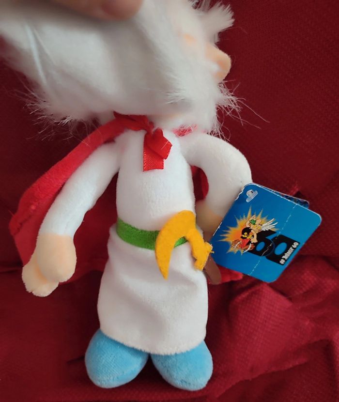 Panoramix avec sa serpe d'or édition 60 ans - neuf - photo numéro 3