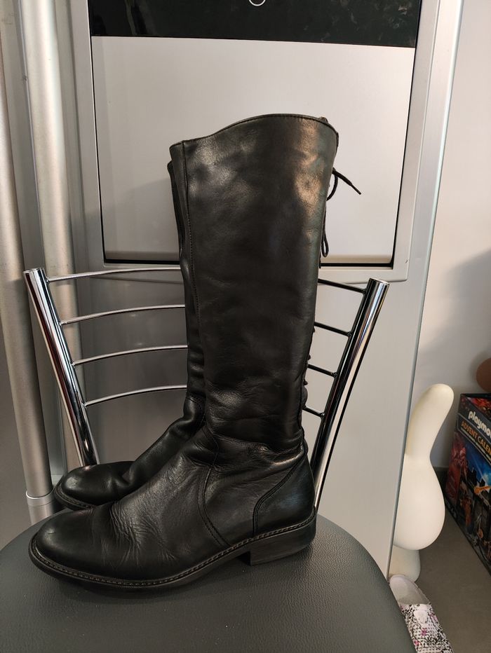Bottes noires femme avec laçage et fermeture taille 39