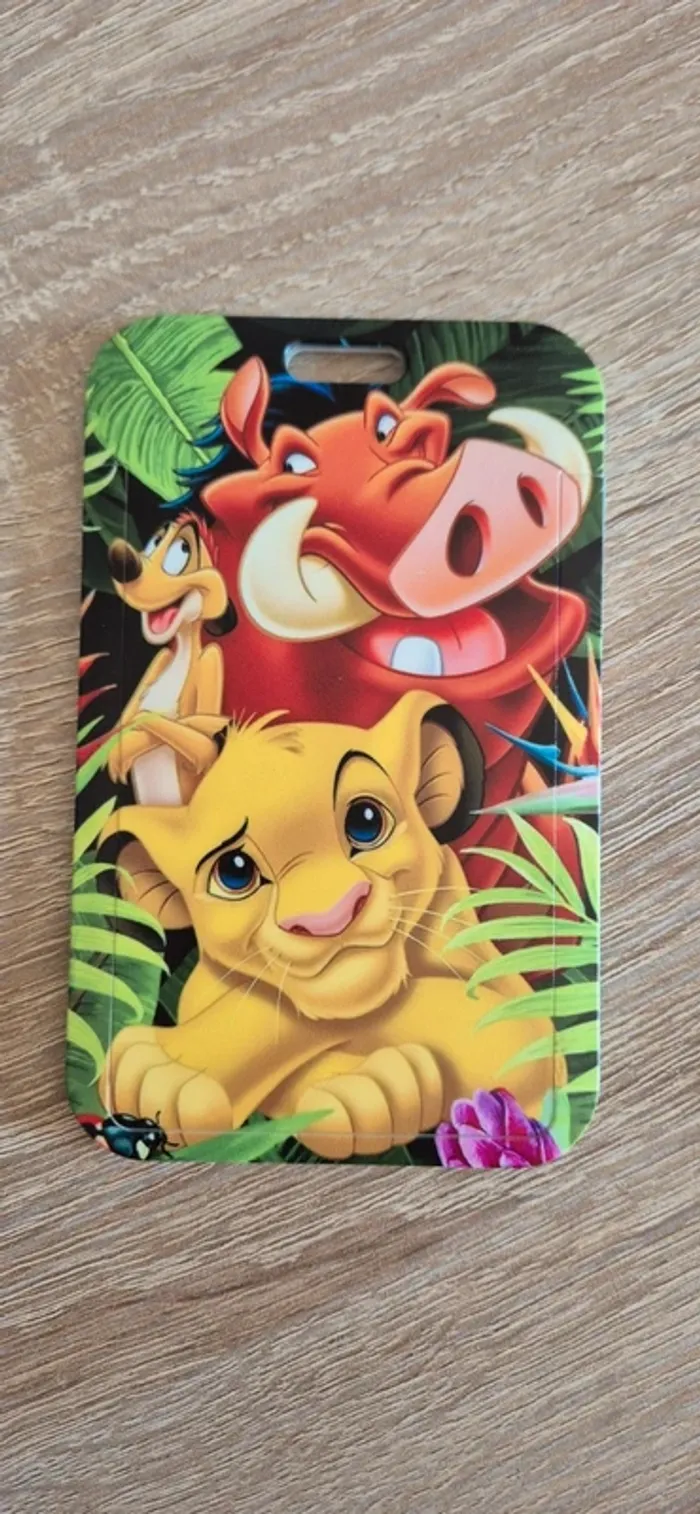 Porte carte d'identité Le Roi Lion avec une lanière fantaisie. - photo numéro 2