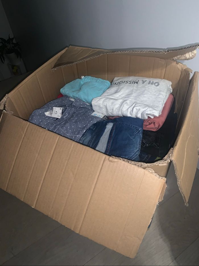 Lot de 70 vêtements enfants