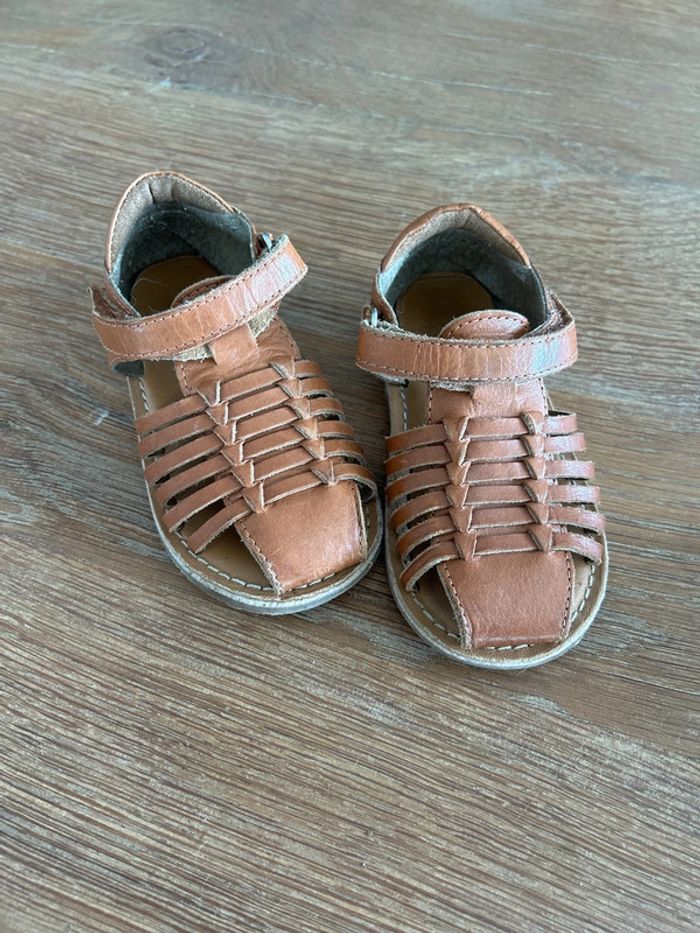 Sandale taille 24 marron