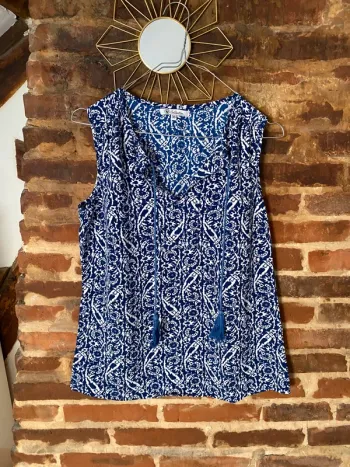 Haut imprimé avec pompons bohème