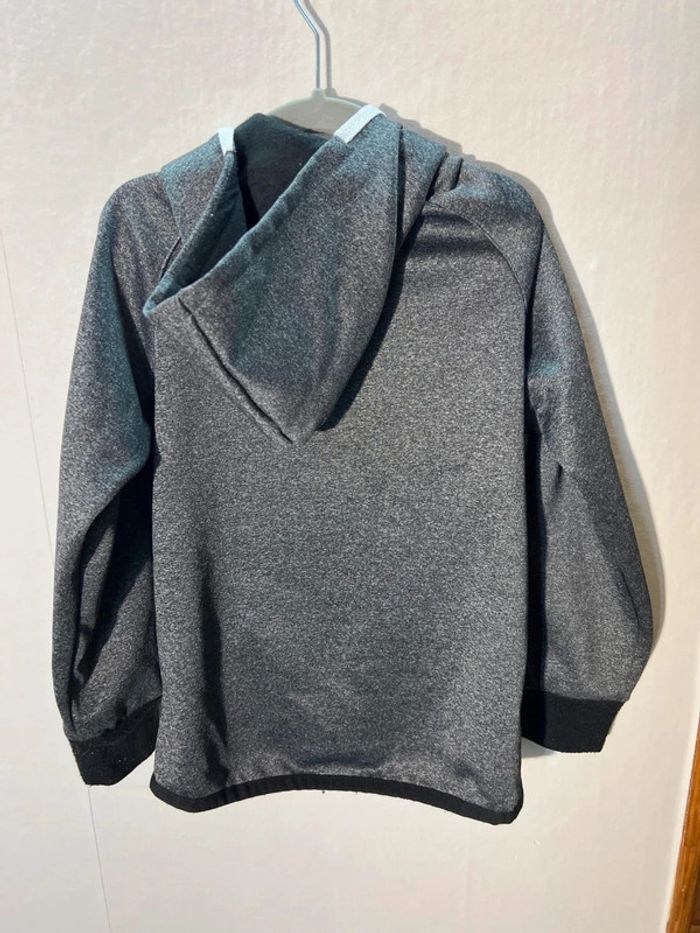 Gilet sport Minitong Gris - Taille 6 ans - Parfait État. - photo numéro 3