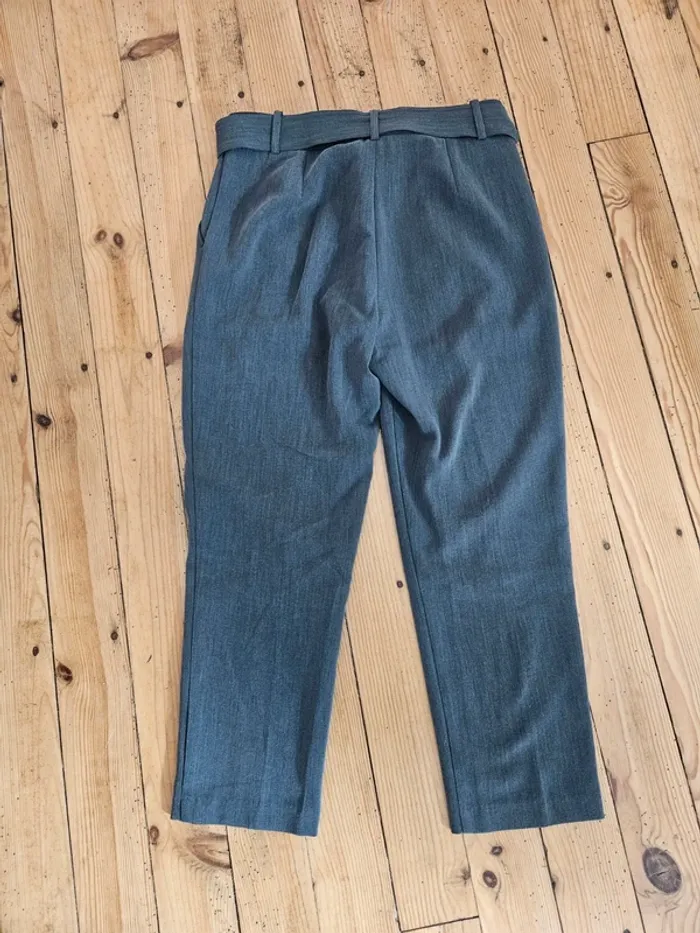 Pantalon 🩶 - photo numéro 4