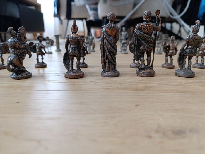 Figurines echecs - photo numéro 4