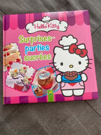 Livre hello kitty surprises-parties sucrées  recettes enfants