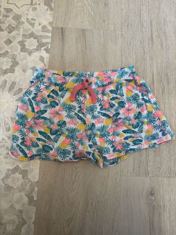 Short fille 8 ans