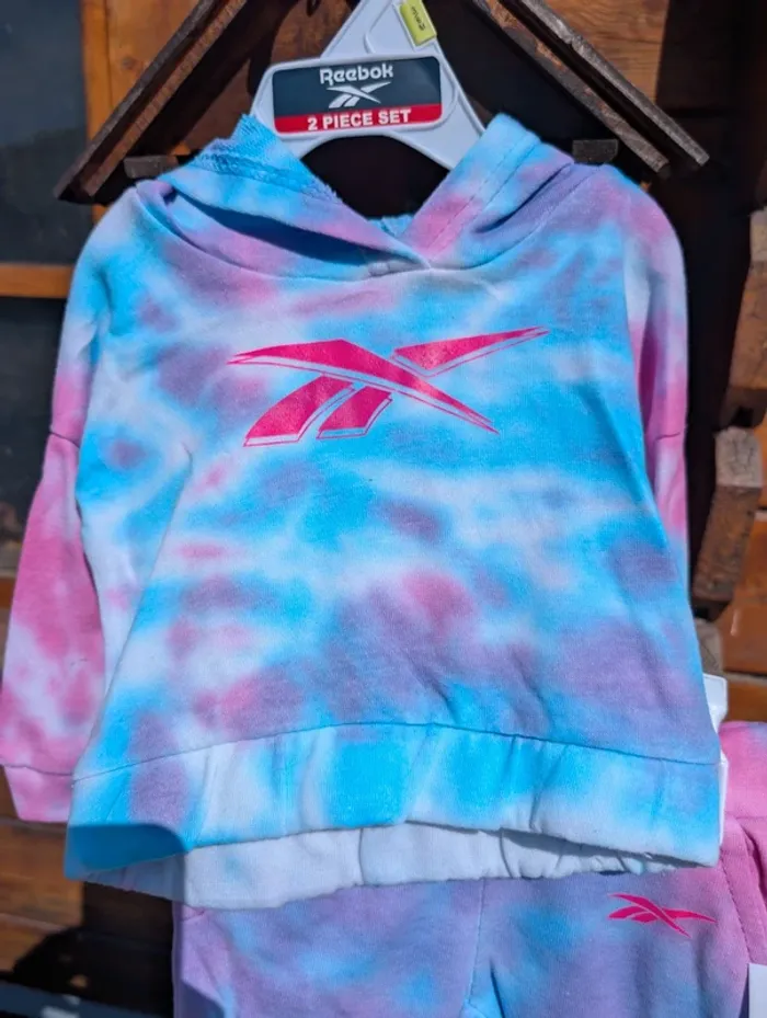 Ensemble jogging fille Reebok neuf 3/6 mois - photo numéro 2