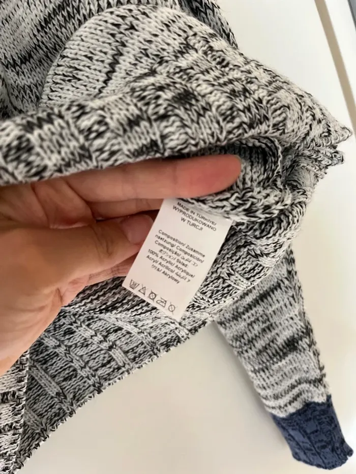 Pull SHEIN - photo numéro 2