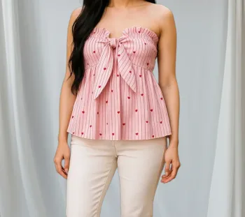 Bustier court motifs cœurs taille 38
