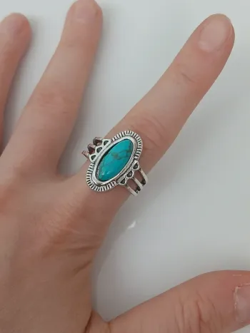 Bague argentée et pierre turquoise en acier inoxydable