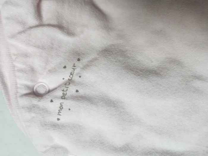 Beau pyjama épais hiver bébé fille rose et taupe motif coeurs 9 mois deux pièces qui s'accrochent - photo numéro 4