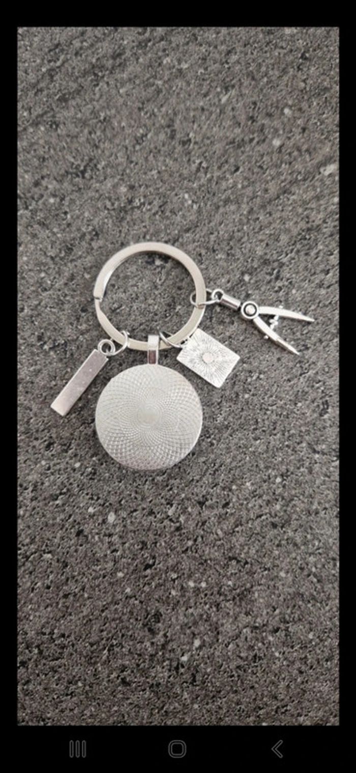 Porte clé pour Maîtresse. - photo numéro 2