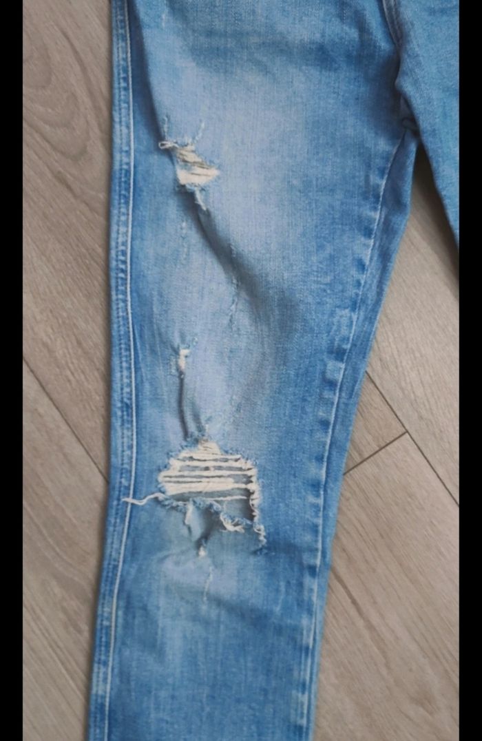 Jean femme en 34 Zara - photo numéro 4