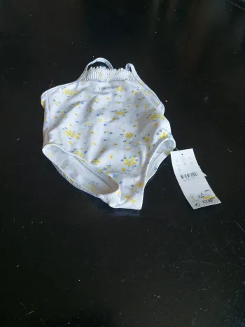 Maillot 1 pièce 6 mois neuf tex