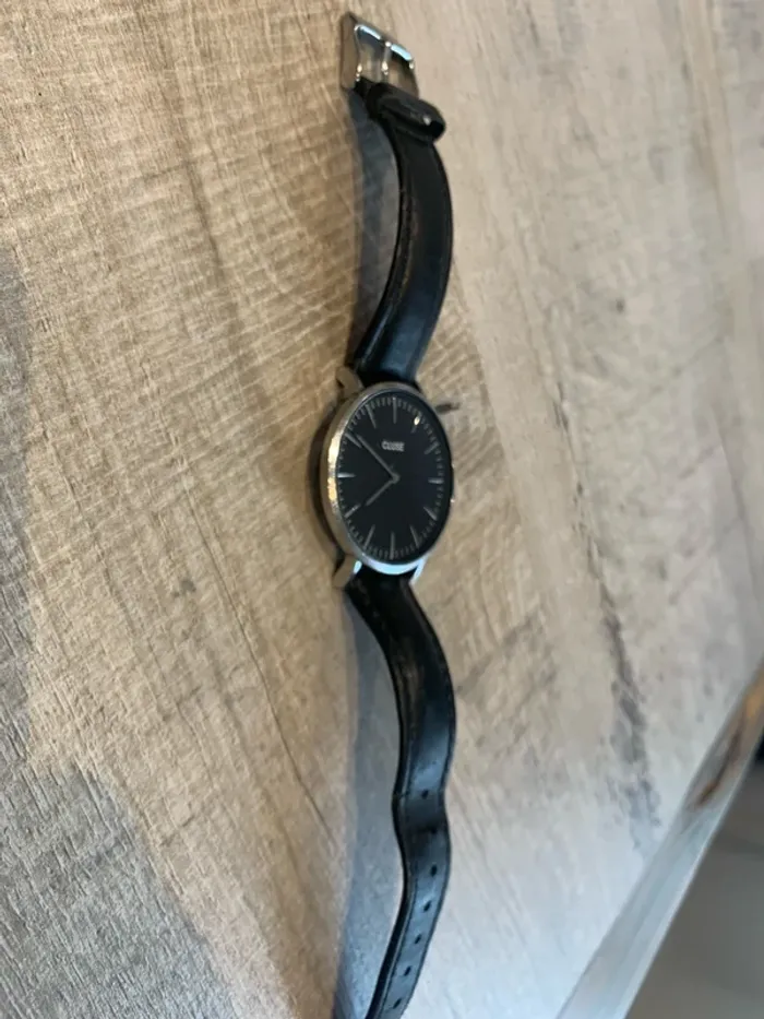 Montre cluse - photo numéro 3