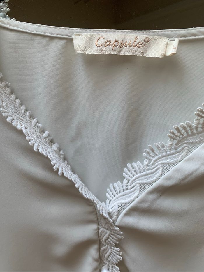 Blouse blanche élégante avec dentelle - photo numéro 4