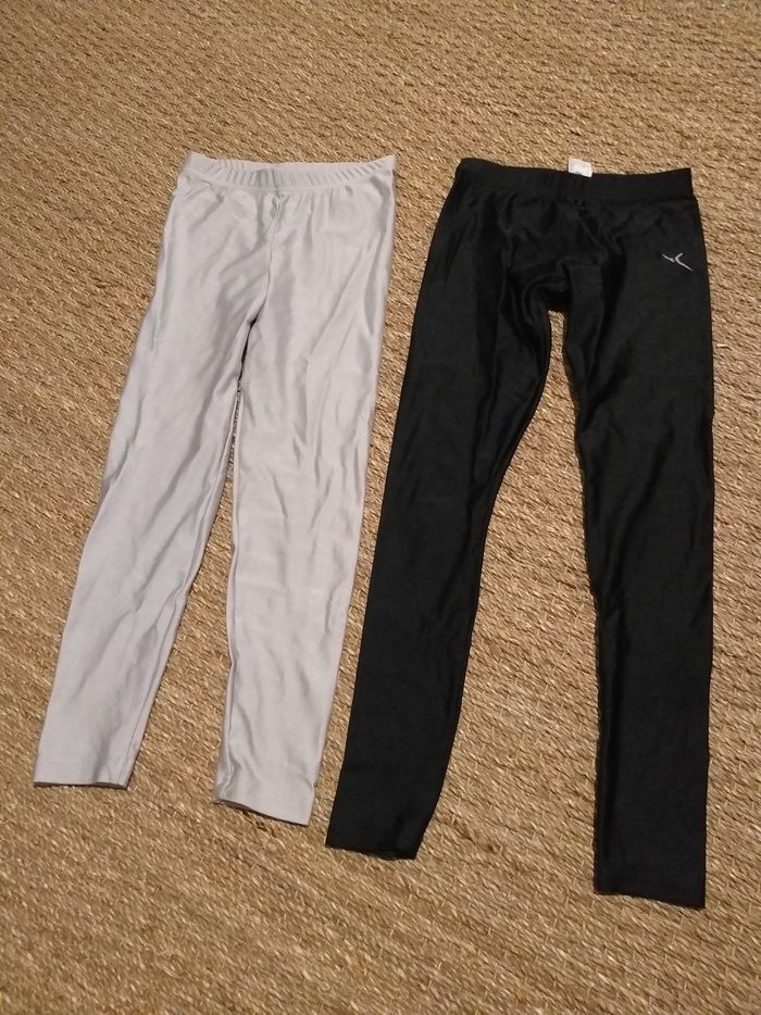 2 collants de gym Dmyos 8 ans gris perle et noir
