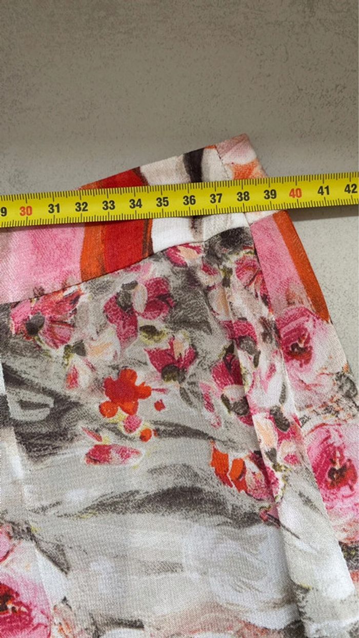 Jupe fleurie blanche christine Laure taille 40 - photo numéro 3