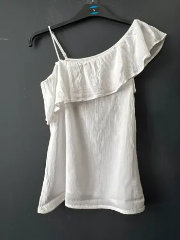 Haut asymétrique