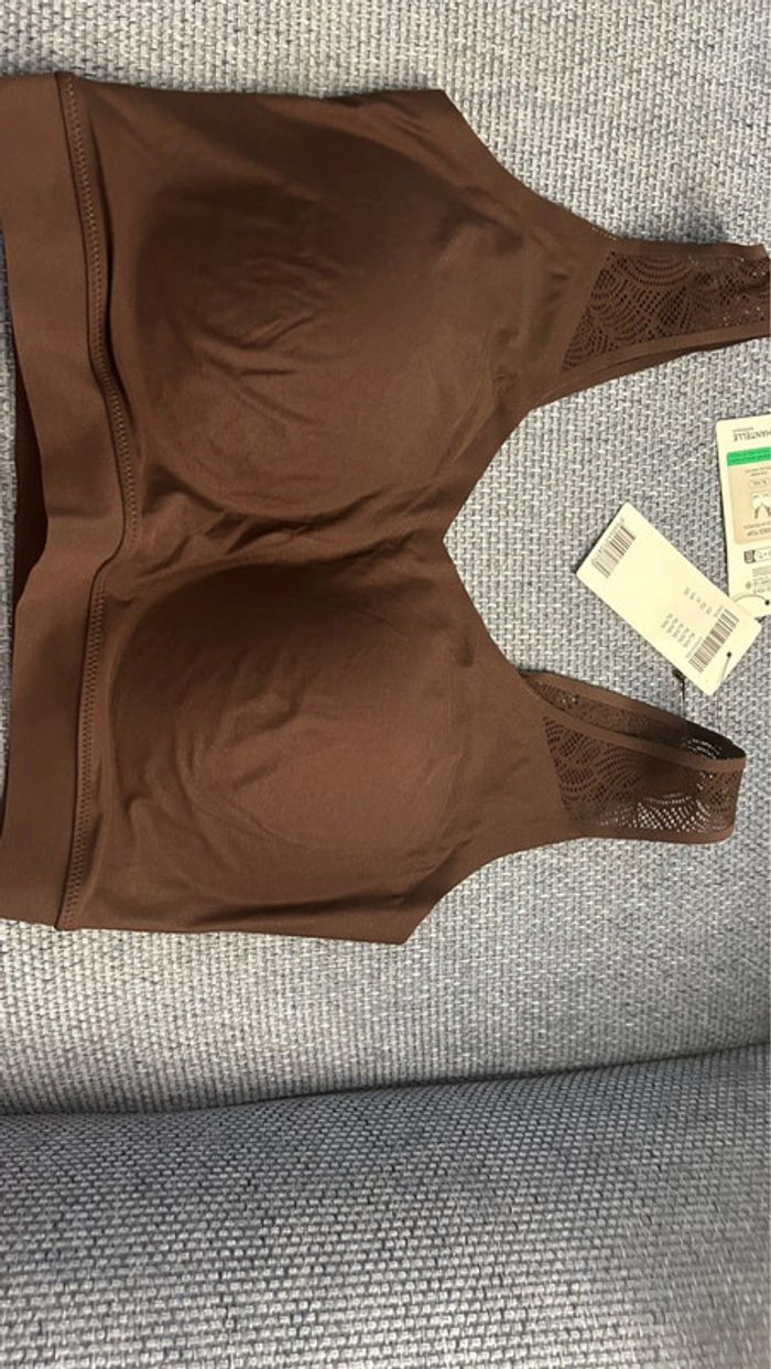 Brassière Chantelle neuve taille de XL à 2XL neuve - photo numéro 2
