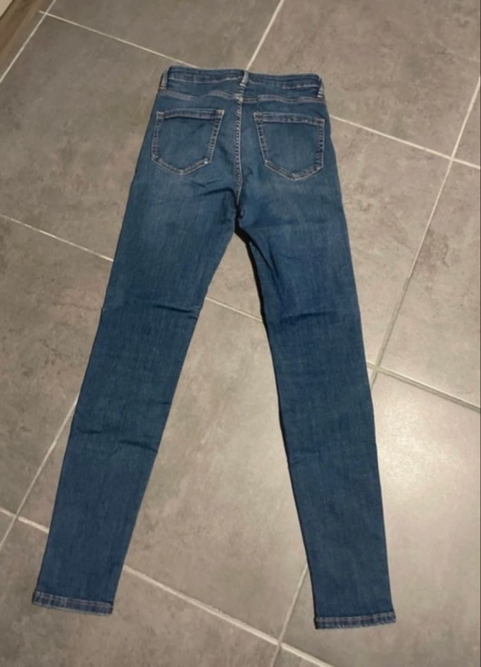 Jeans marque Mango taille 36 - photo numéro 2