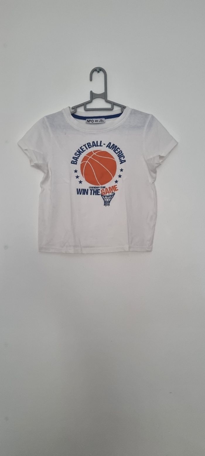 Tee shirt