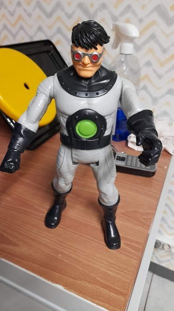 Figurines