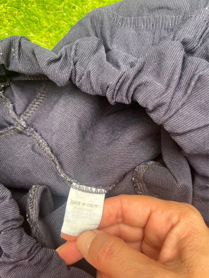 Très beau pantalon noir made in Italy - photo numéro 3