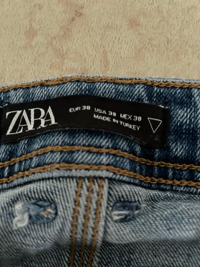 Jean Zara, taille 38 très bon état, huit euros - photo numéro 3