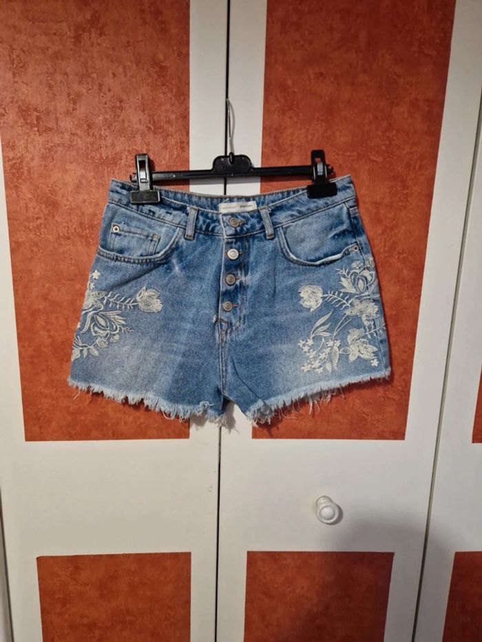 Short jeans