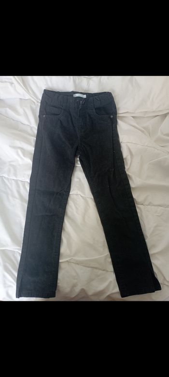 Pantalon noir taille 8 ans Gémo neuf 3€