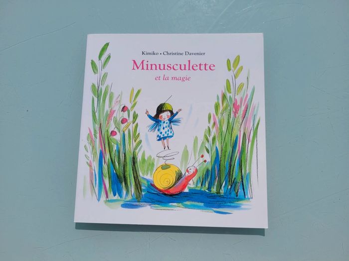 Livre couverture souple, l'école des loisirs, Minusculette et la magie, 3-6 ans - photo numéro 2