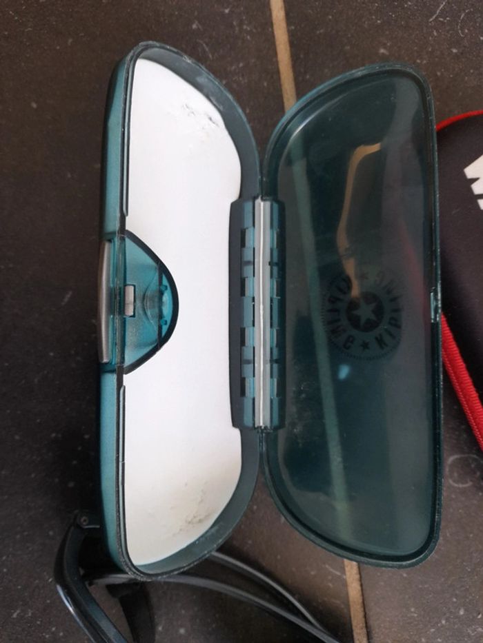 Boîtiers lunettes - photo numéro 5