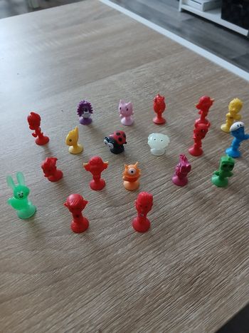 Figurines