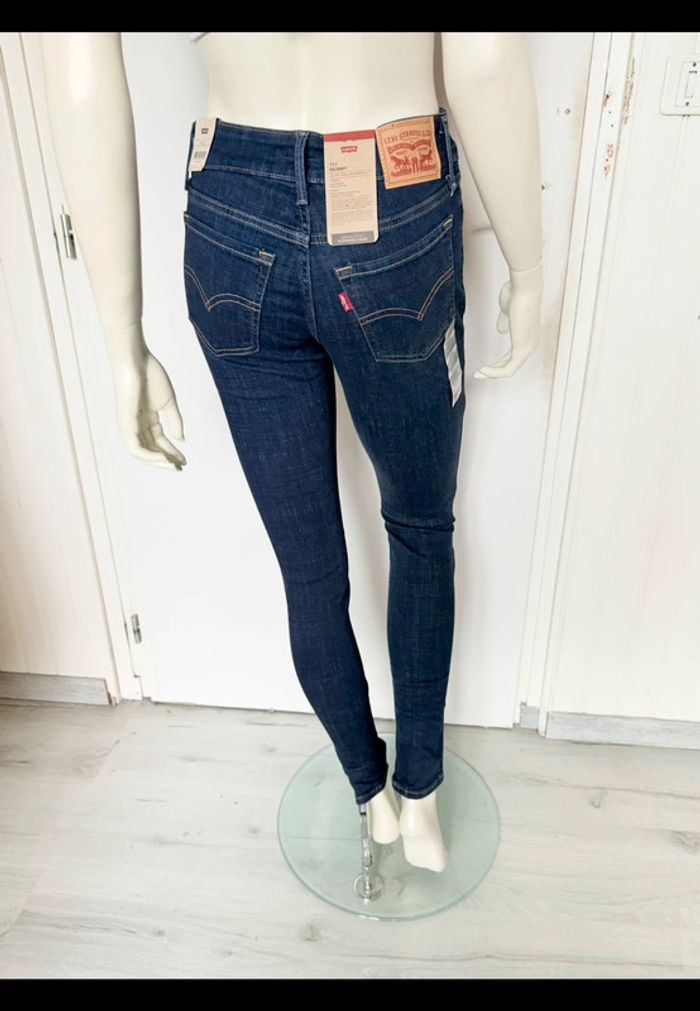 Jean Levi’s 711 Skinny – Taille 26/32 – Bleu brut – Neuf avec étiquette - photo numéro 12