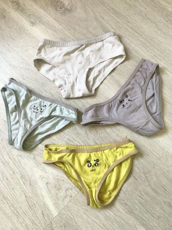 Lot de 4 petites culottes 18-24mois