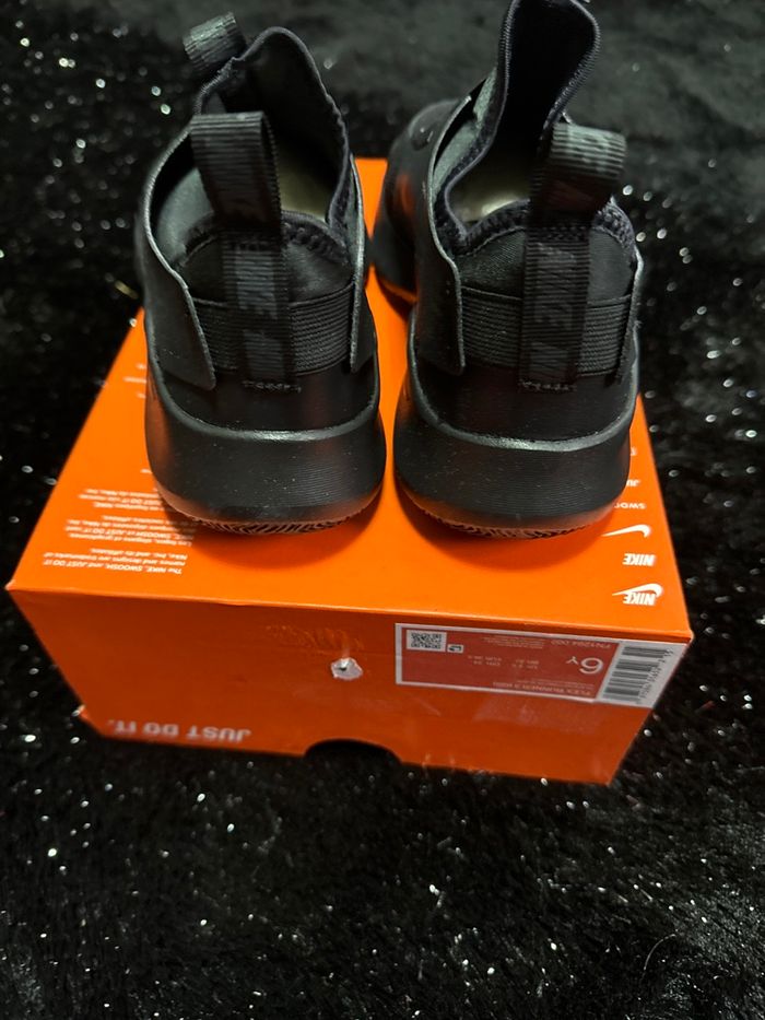 Baskets Nike Flex Runner 3 Eur 38,5 - photo numéro 3